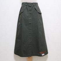 カーキロゴ刺繍Aラインスカート